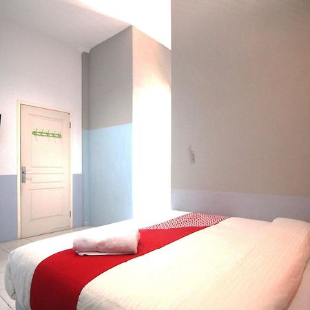 Oyo 1448 Kartini Residence Syariah Bandar Lampung Eksteriør bilde